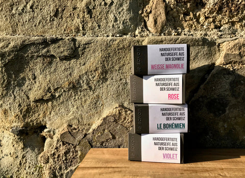 Weisse Magnolie: ein kleiner Frühlingsmoment unter der Dusche