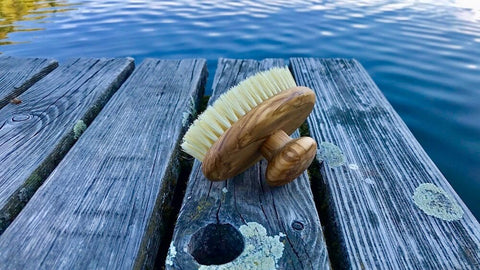 Massagebürte, Badebürste aus Olivenholz